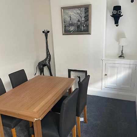 Villa Fifty Shades à York Extérieur photo