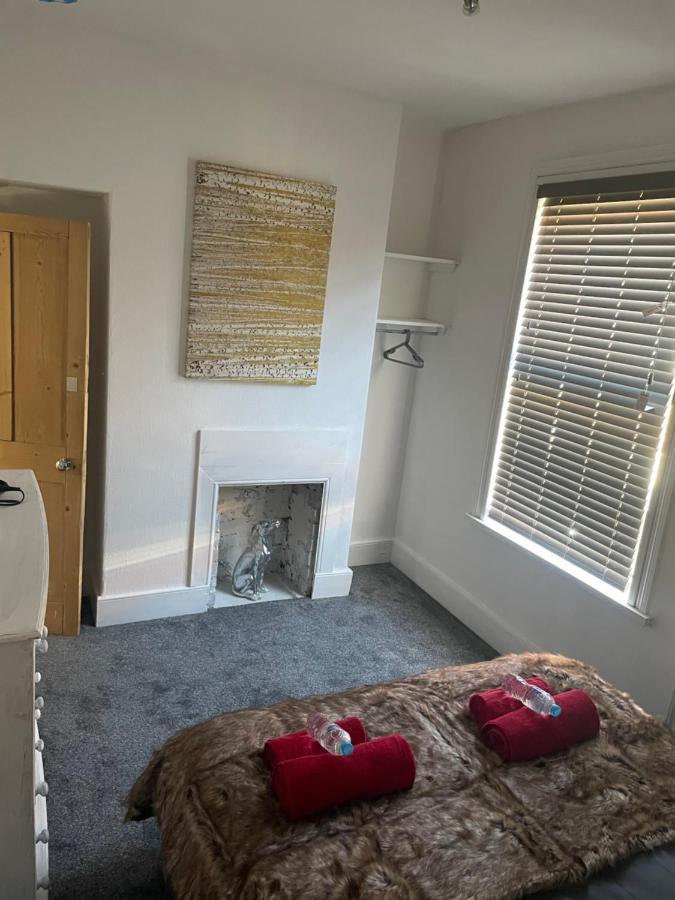 Villa Fifty Shades à York Extérieur photo